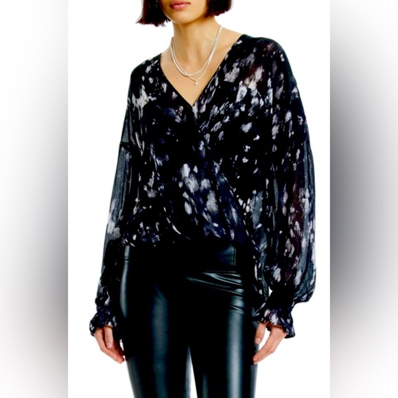 ALLSAINTS Penny Ceres V Neck Semi Sheer Black and White Abstract Blouse SZ 4 - Picture 1 of 7